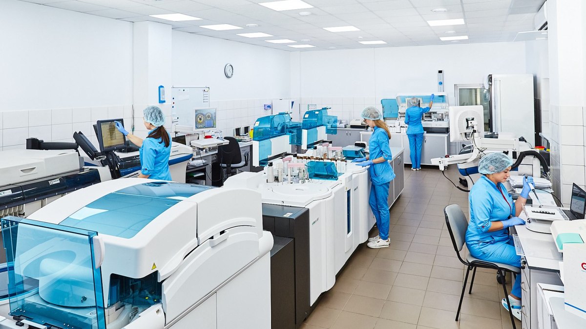 Clinical endocrine laboratory where gonadotropins LH, FSH and hCG are assayed — background science for a Panacea Bio Chem monograph by Bogdan Dicoias